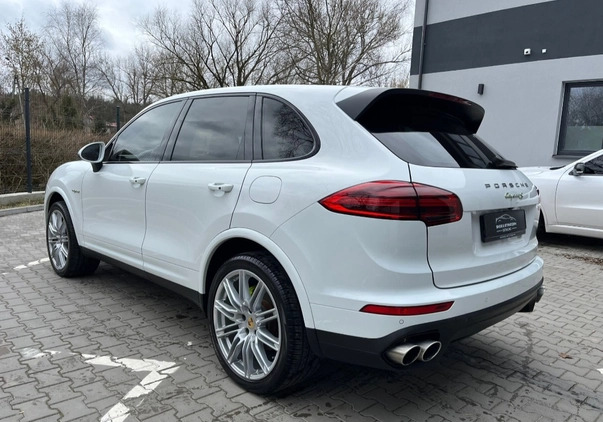 Porsche Cayenne cena 189000 przebieg: 97000, rok produkcji 2017 z Piaski małe 232